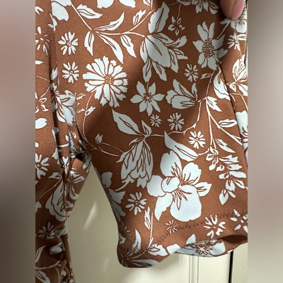 Free People Intimately FAB! Something Bout You Puff 1 Sleeve Bodysuit Java Large - Picture 5 of 6